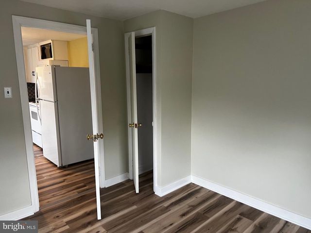 804 E CHOCOLATE AVE, Hershey, PA 17033