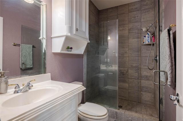 98 Victoria Drive W, Montgomery, TX 77356