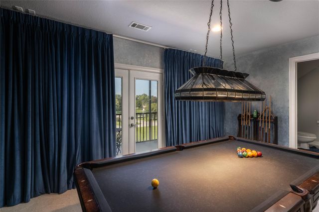 98 Victoria Drive W, Montgomery, TX 77356