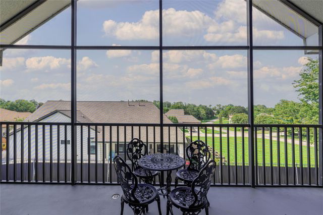 98 Victoria Drive W, Montgomery, TX 77356