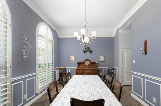 98 Victoria Drive W, Montgomery, TX 77356