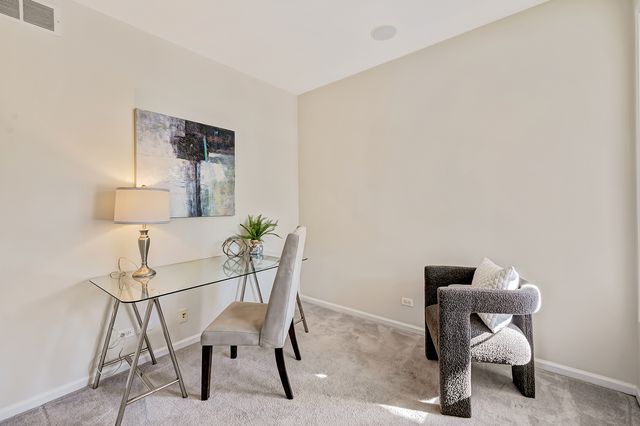 241 Wildflower Lane, La Grange, IL 60525