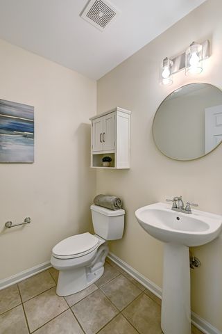 241 Wildflower Lane, La Grange, IL 60525