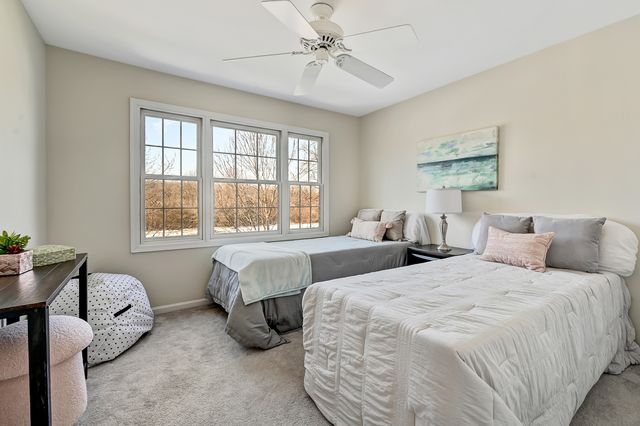 241 Wildflower Lane, La Grange, IL 60525