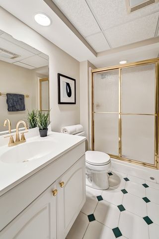 241 Wildflower Lane, La Grange, IL 60525