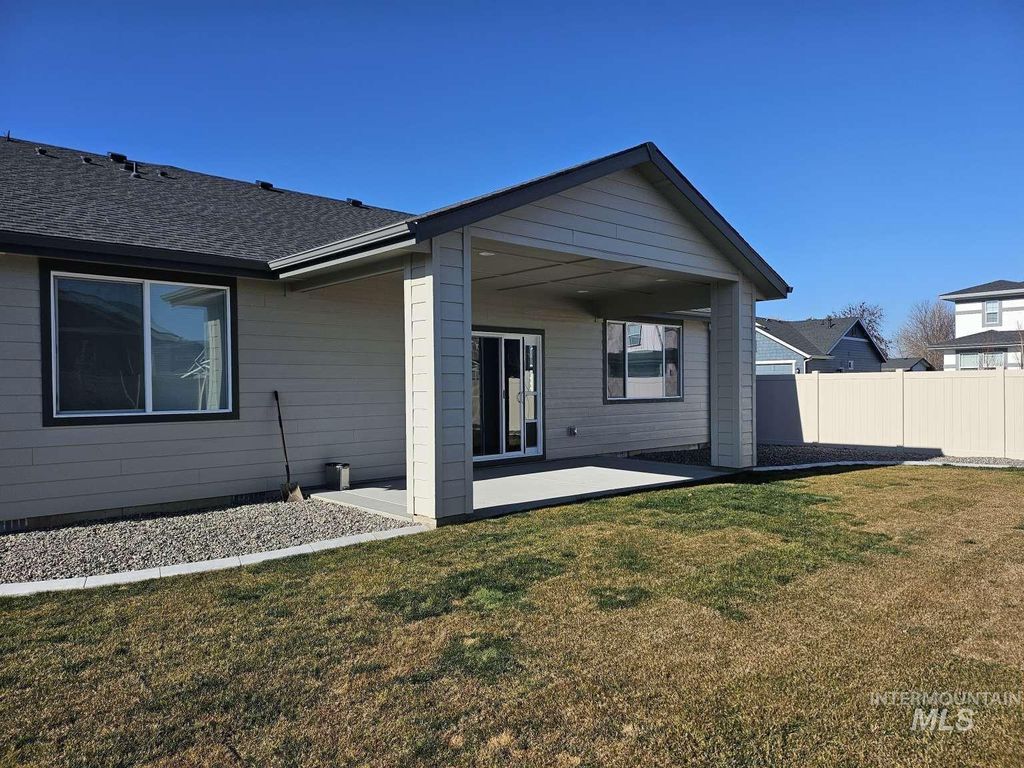 17786 N Peltzer Ave, Nampa, ID 83687 photo 4