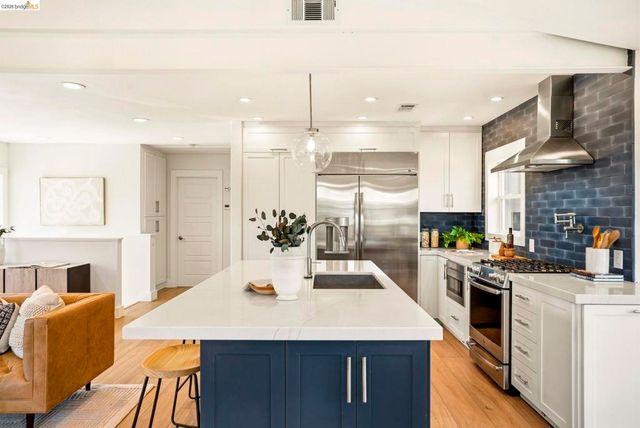 1578 E 38th Street, Oakland, CA 94602