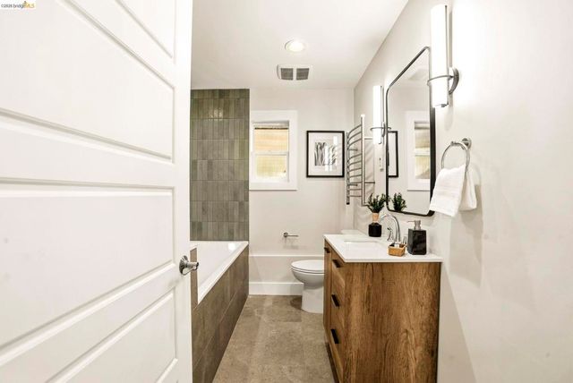 1578 E 38th Street, Oakland, CA 94602