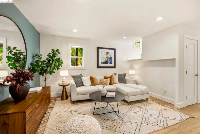 1578 E 38th Street, Oakland, CA 94602