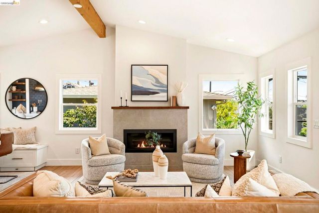 1578 E 38th Street, Oakland, CA 94602