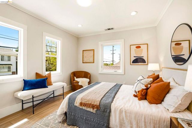 1578 E 38th Street, Oakland, CA 94602