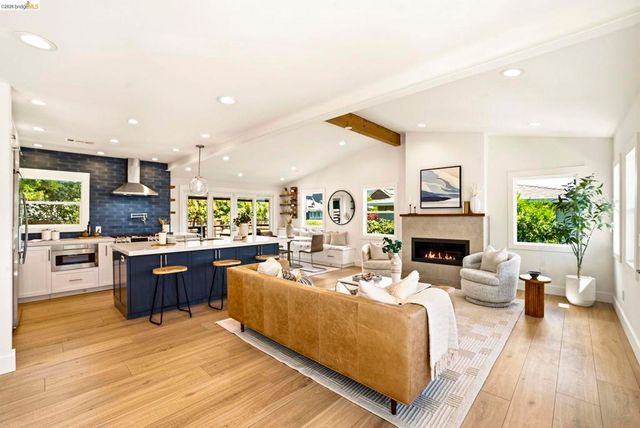 1578 E 38th Street, Oakland, CA 94602