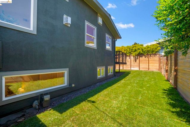 1578 E 38th Street, Oakland, CA 94602