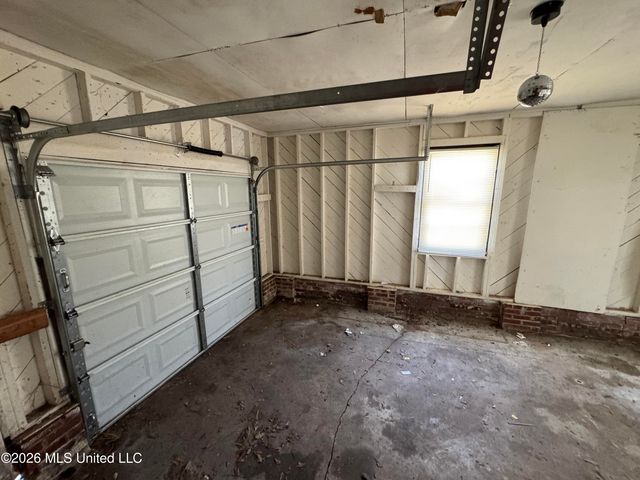 3963 Meadowlane Drive, Jackson, MS 39206