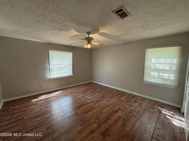 3963 Meadowlane Drive, Jackson, MS 39206