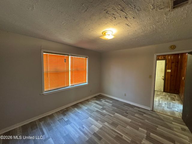 3963 Meadowlane Drive, Jackson, MS 39206