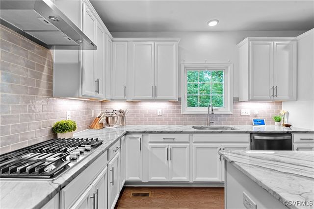 8101 Darebin Pl, Chesterfield, VA 23237