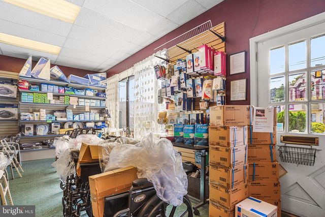 691 BURMONT RD, Drexel Hill, PA 19026