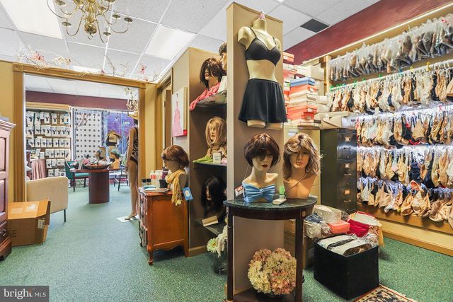 691 BURMONT RD, Drexel Hill, PA 19026