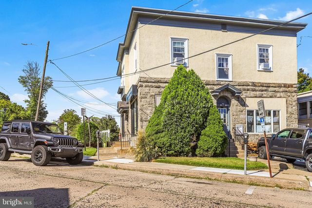 691 BURMONT RD, Drexel Hill, PA 19026