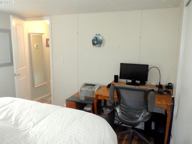 2980 Ne DIVISION St 43, Gresham, OR 97030