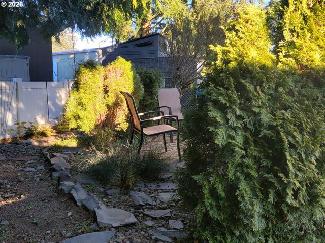 2980 Ne DIVISION St 43, Gresham, OR 97030