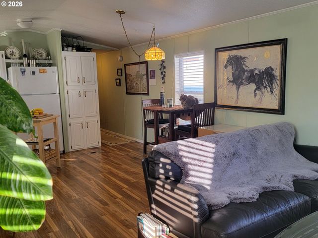 2980 Ne DIVISION St 43, Gresham, OR 97030