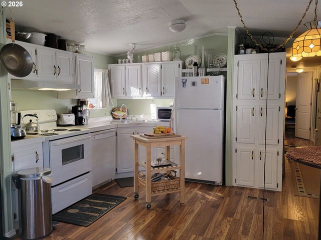 2980 Ne DIVISION St 43, Gresham, OR 97030