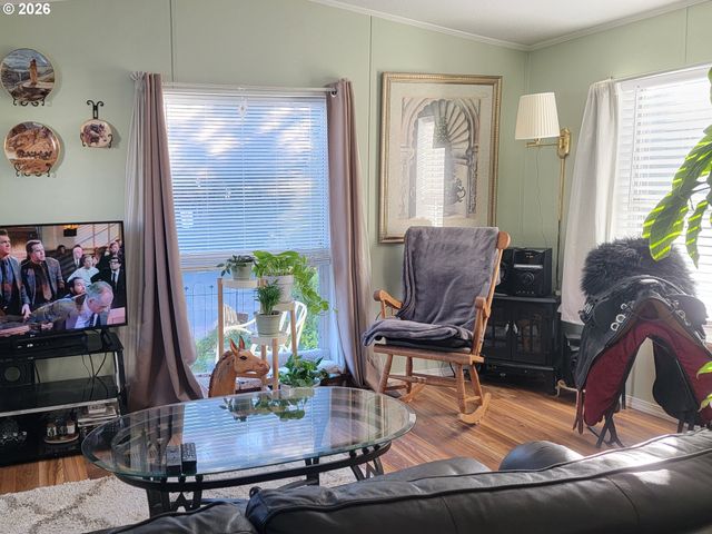 2980 Ne DIVISION St 43, Gresham, OR 97030