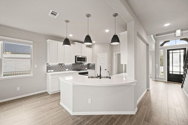 293 Peninsula Point Drive, Montgomery, TX 77356