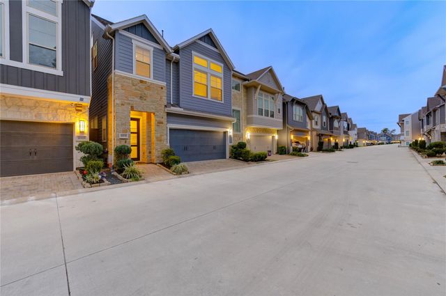 10931 Brambling Wood Drive, Houston, TX 77043