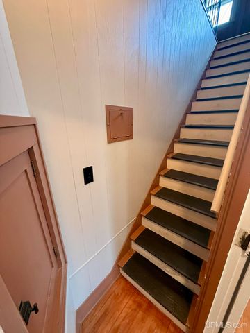 408 S 14th Street, Escanaba, MI 49829