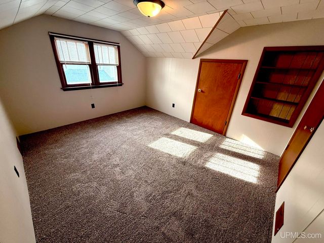 408 S 14th Street, Escanaba, MI 49829