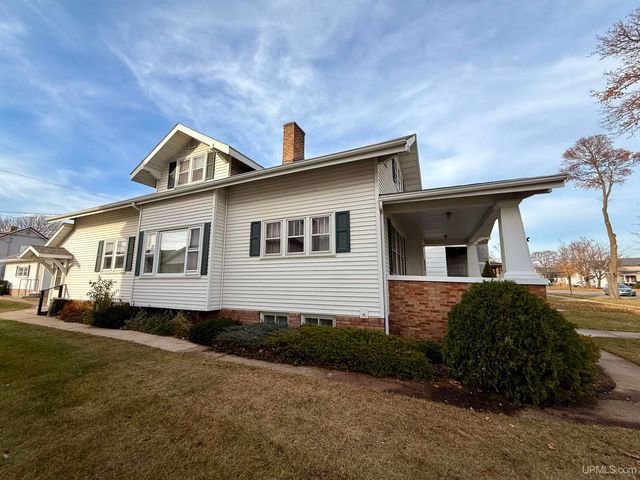 408 S 14th Street, Escanaba, MI 49829