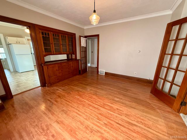 408 S 14th Street, Escanaba, MI 49829