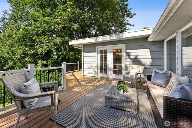 16461 Marine View Drive SW, Burien, WA 98166