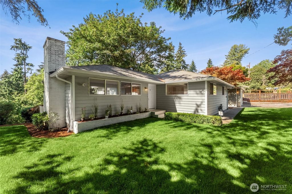 16461 Marine View Drive SW, Burien, WA 98166
