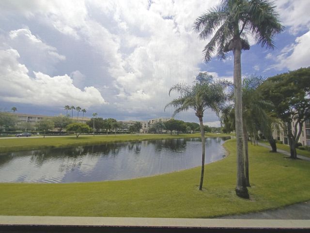 7280 Amberly Lane 207, Delray Beach, FL 33446