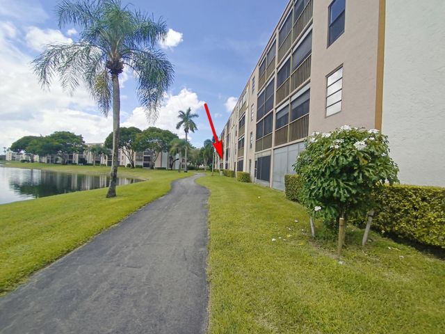 7280 Amberly Lane 207, Delray Beach, FL 33446