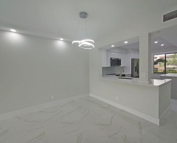 7280 Amberly Lane 207, Delray Beach, FL 33446