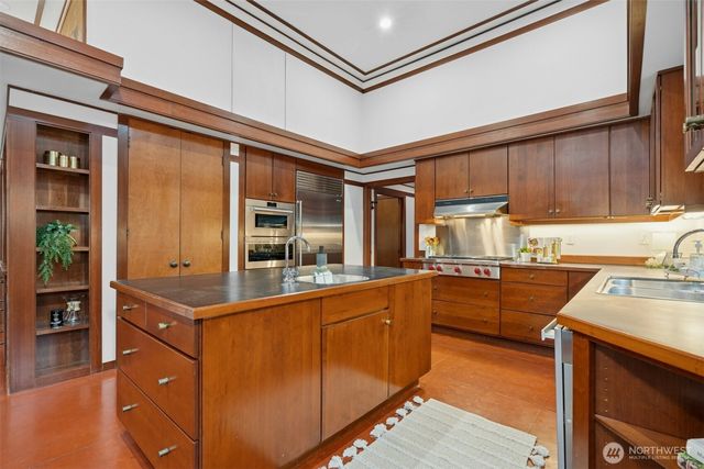 7102 NE 132nd Street, Kirkland, WA 98034