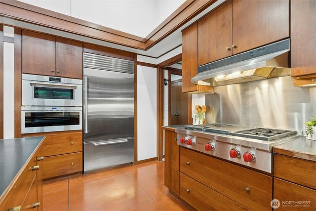 7102 NE 132nd Street, Kirkland, WA 98034