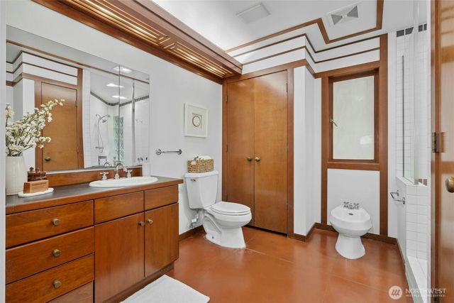 7102 NE 132nd Street, Kirkland, WA 98034