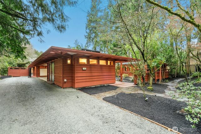 7102 NE 132nd Street, Kirkland, WA 98034