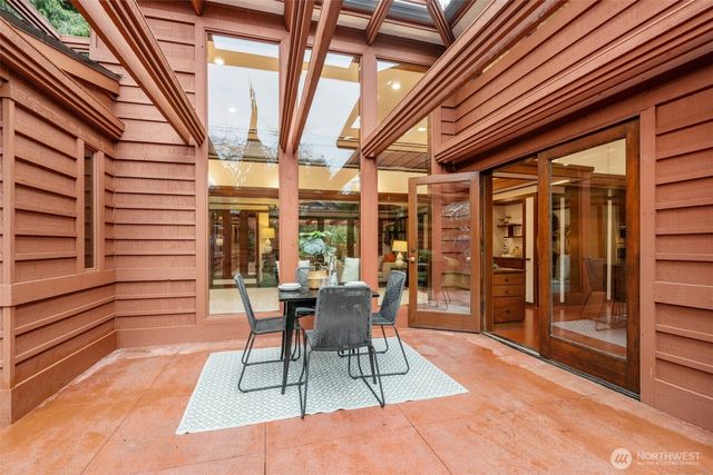 7102 NE 132nd Street, Kirkland, WA 98034