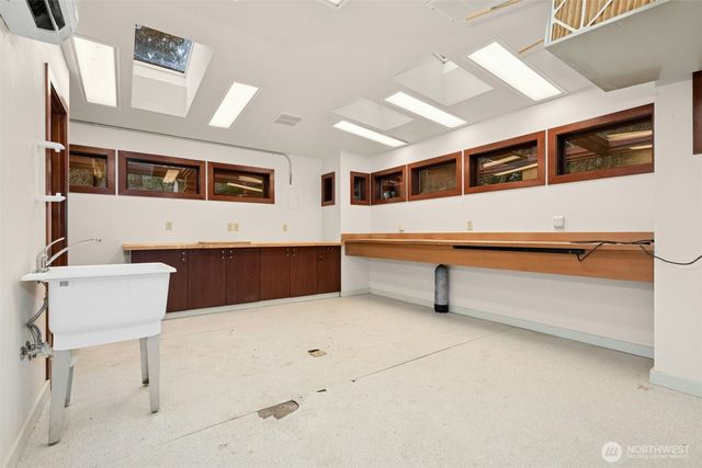 7102 NE 132nd Street, Kirkland, WA 98034