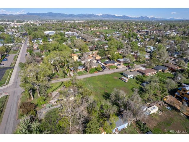 5140 Dover St, Arvada, CO 80002