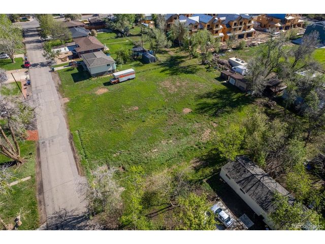 5140 Dover St, Arvada, CO 80002