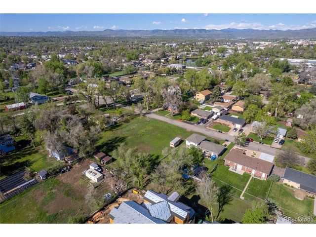 5140 Dover St, Arvada, CO 80002