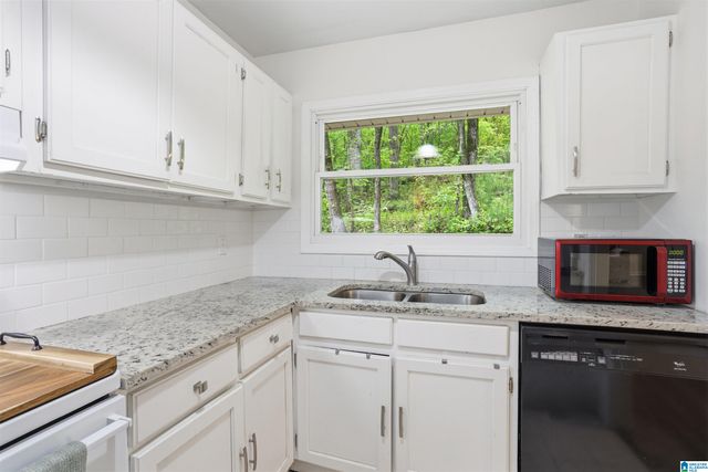 42 VALLEY CIRCLE, Pinson, AL 35126